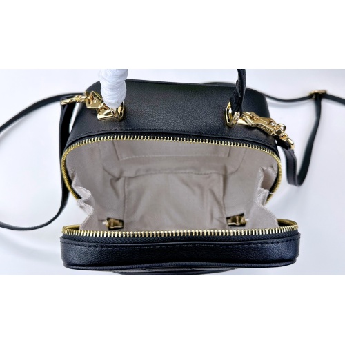 Replica Gucci AAA Quality Messenger Bags For Women #1121650 $68.00 USD for Wholesale