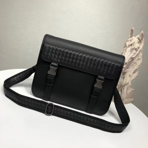 Bottega Veneta AAA Man Messenger Bags #1121708 $202.00 USD, Wholesale Replica Bottega Veneta AAA Man Messenger Bags