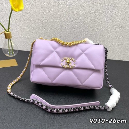 Chanel AAA Quality Messenger Bags For Women #1122135 $92.00 USD, Wholesale Replica Chanel AAA Messenger Bags