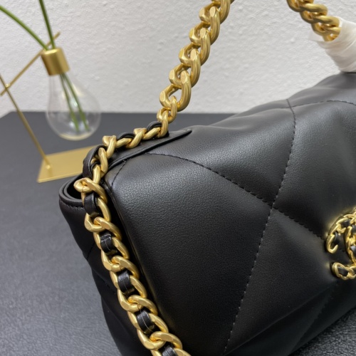 Replica Chanel AAA Quality Messenger Bags For Women #1122136 $92.00 USD for Wholesale