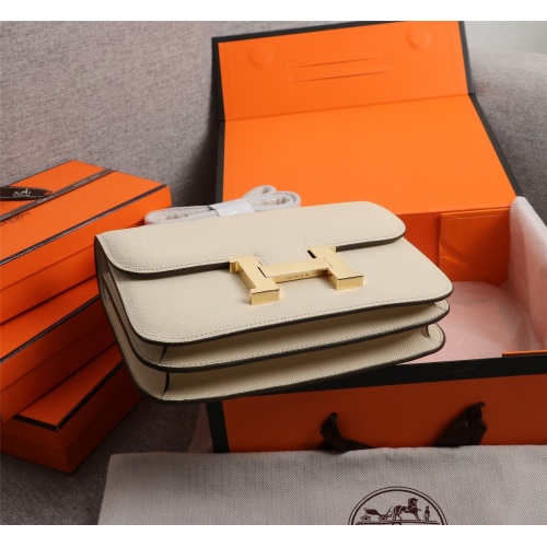 Replica Hermes AAA Quality Messenger Bags For Women #1128782 $108.00 USD for Wholesale