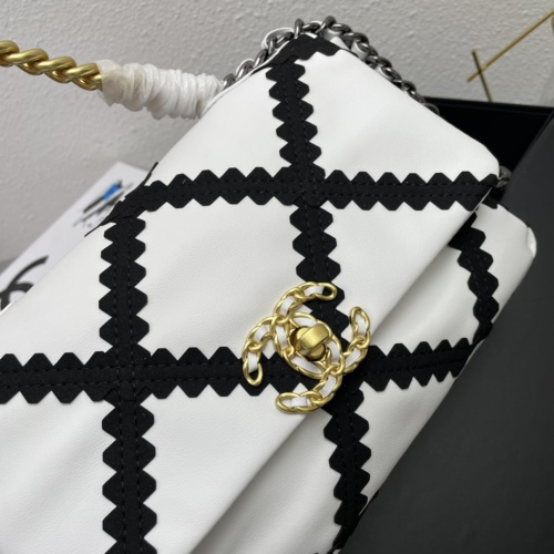 Replica Chanel AAA Quality Messenger Bags For Women #1138125 $92.00 USD for Wholesale