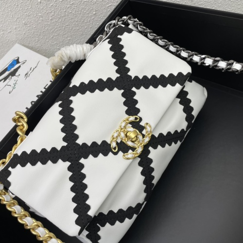 Replica Chanel AAA Quality Messenger Bags For Women #1138125 $92.00 USD for Wholesale