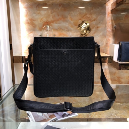 Bottega Veneta AAA Man Messenger Bags #1148246 $158.00 USD, Wholesale Replica Bottega Veneta AAA Man Messenger Bags