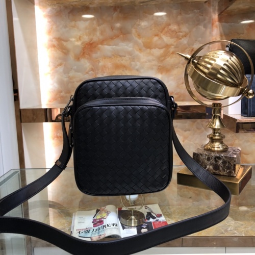 Bottega Veneta AAA Man Messenger Bags #1148250 $160.00 USD, Wholesale Replica Bottega Veneta AAA Man Messenger Bags