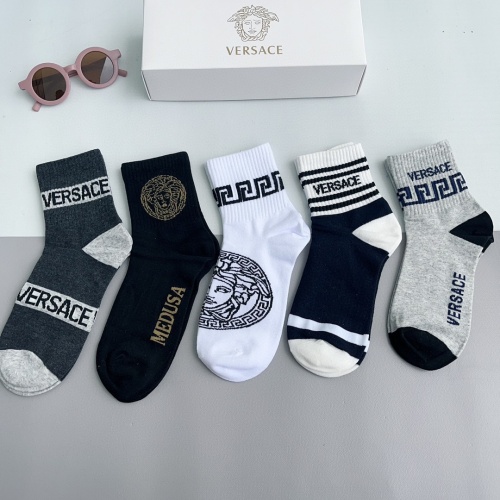 Versace Socks #1151050 $29.00 USD, Wholesale Replica Versace Socks