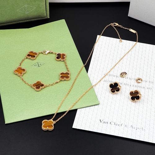 Van Cleef &amp; Arpels Jewelry Set For Women #1154834 $60.00 USD, Wholesale Replica Van Cleef &amp; Arpels Jewelry Set