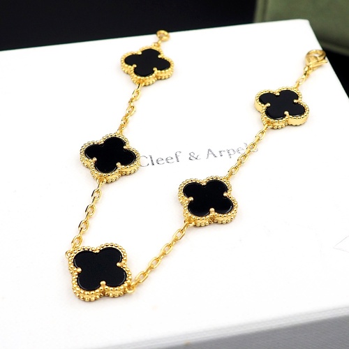 Replica Van Cleef & Arpels Jewelry Set For Women #1154840 $60.00 USD for Wholesale