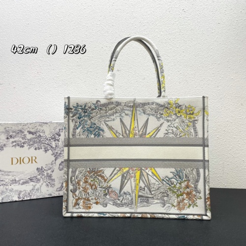 Replica Christian Dior AAA Quality Tote-Handbags For Women #1158439 $122.00 USD for Wholesale