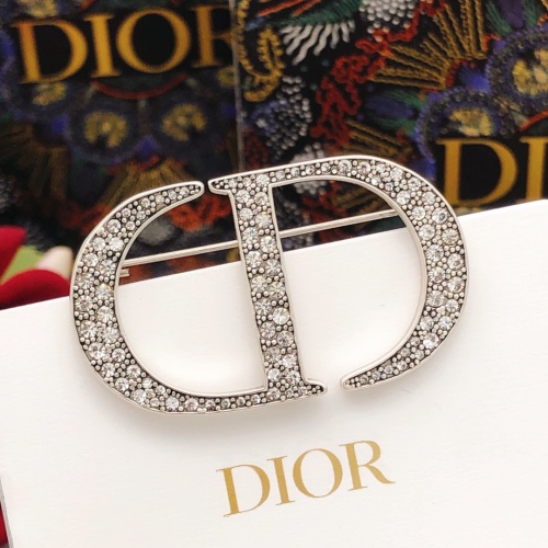 Christian Dior Brooches For Women #1170598 $29.00 USD, Wholesale Replica Christian Dior Brooches