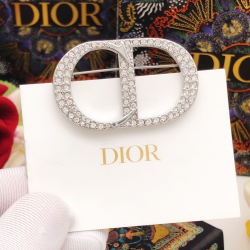 Replica Christian Dior Brooches For Women #1170647 $29.00 USD for Wholesale