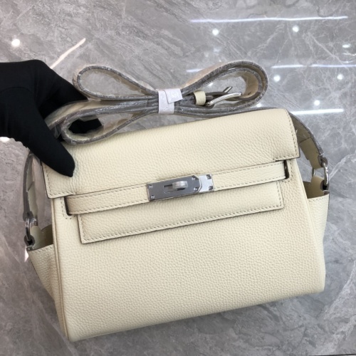 Hermes AAA Quality Messenger Bags For Women #1171909 $96.00 USD, Wholesale Replica Hermes AAA Quality Messenger Bags