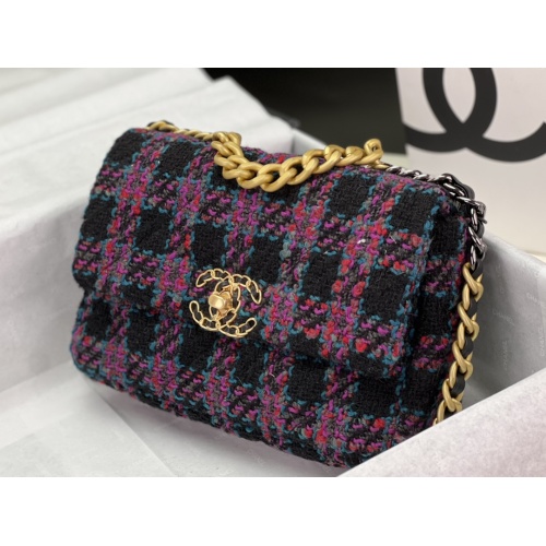 Replica Chanel AAA Quality Messenger Bags For Women #1174298 $182.00 USD for Wholesale