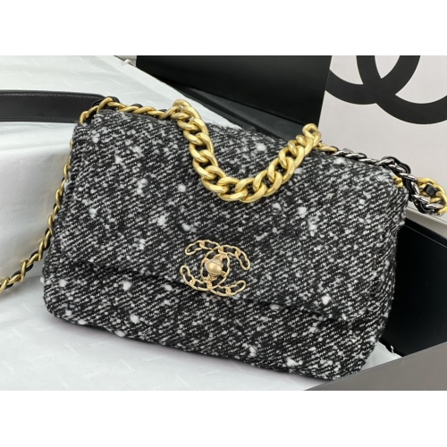 Replica Chanel AAA Quality Messenger Bags For Women #1174305 $182.00 USD for Wholesale