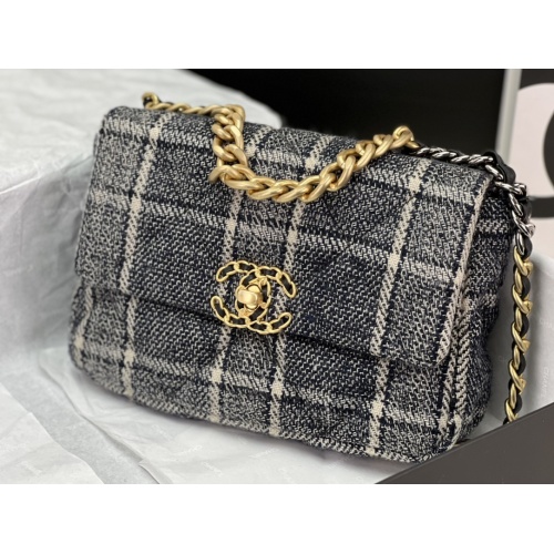 Replica Chanel AAA Quality Messenger Bags For Women #1174308 $182.00 USD for Wholesale