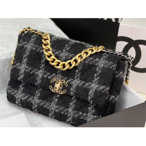 Replica Chanel AAA Quality Messenger Bags For Women #1174314 $190.00 USD for Wholesale