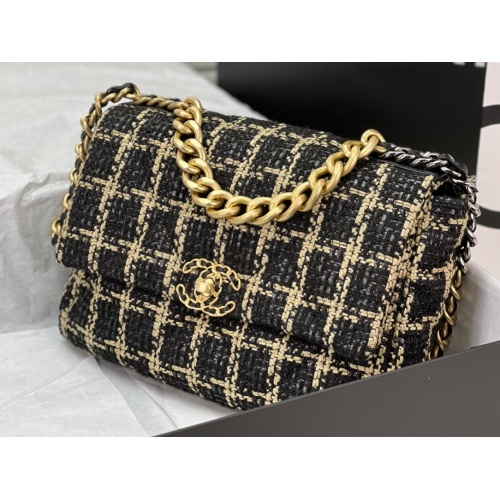 Replica Chanel AAA Quality Messenger Bags For Women #1174317 $190.00 USD for Wholesale