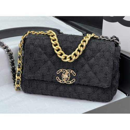 Replica Chanel AAA Quality Messenger Bags For Women #1174327 $182.00 USD for Wholesale