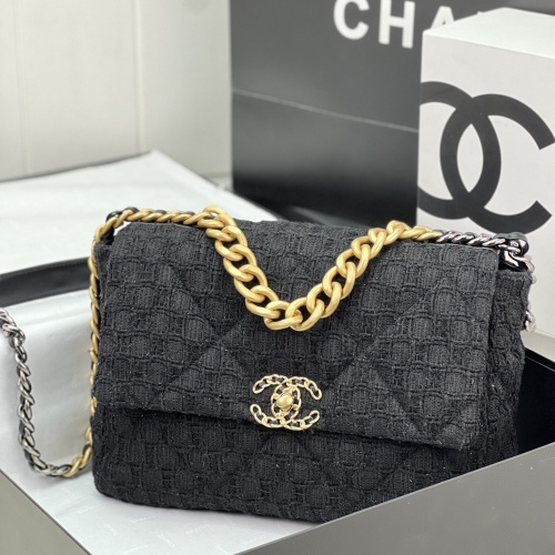 Replica Chanel AAA Quality Messenger Bags For Women #1174328 $190.00 USD for Wholesale