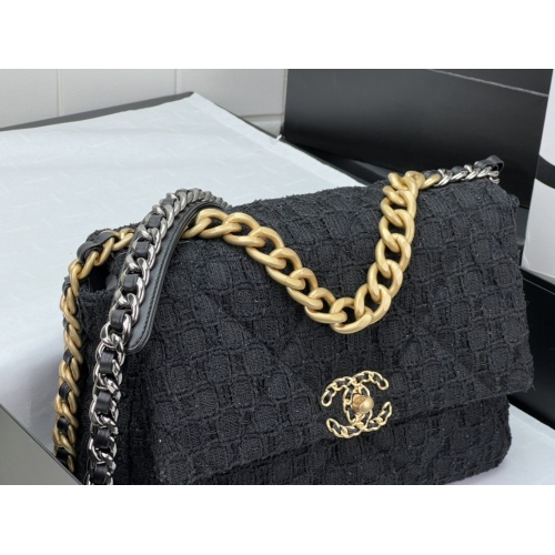 Replica Chanel AAA Quality Messenger Bags For Women #1174328 $190.00 USD for Wholesale