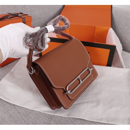 Replica Hermes AAA Quality Messenger Bags For Women #1175016 $108.00 USD for Wholesale