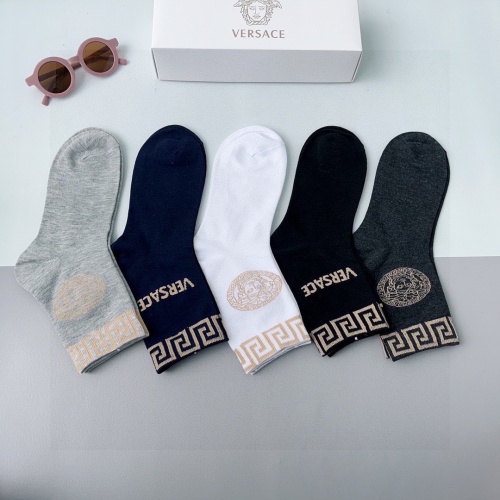 Versace Socks #1176957 $29.00 USD, Wholesale Replica Versace Socks