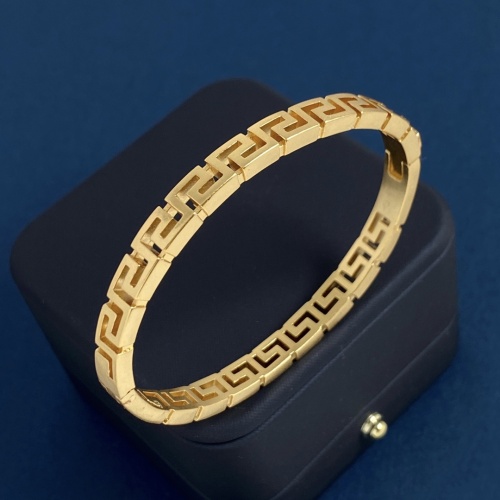 Replica Versace Bracelets #1184374 $32.00 USD for Wholesale