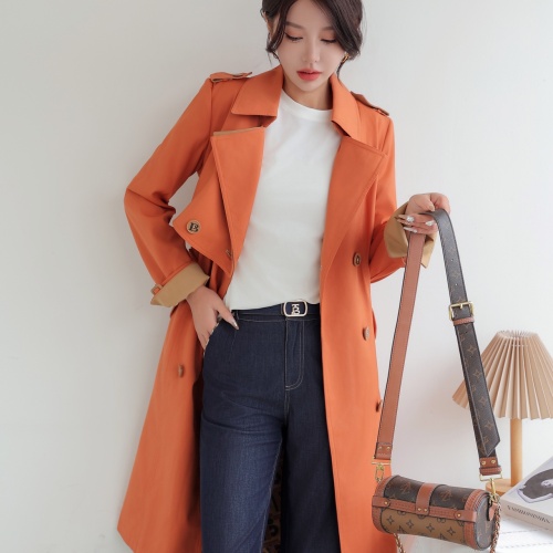 Replica Burberry Trench Coat Long Sleeved For Women #1187718 $160.00 USD for Wholesale