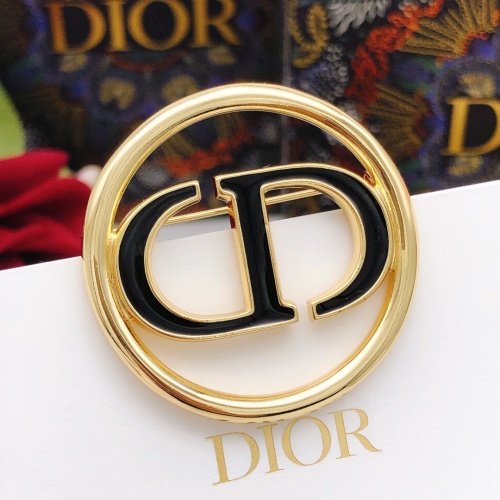 Christian Dior Brooches For Women #1189529 $29.00 USD, Wholesale Replica Christian Dior Brooches