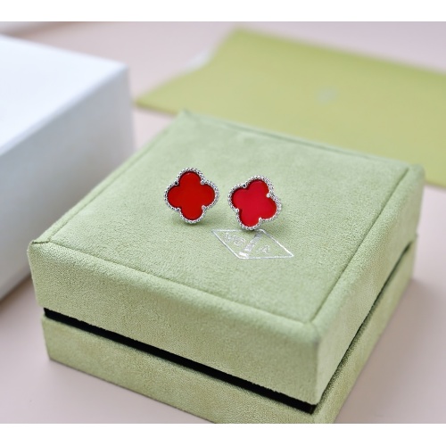 Van Cleef &amp; Arpels Earrings For Women #1191320 $15.00 USD, Wholesale Replica Van Cleef &amp; Arpels Earrings