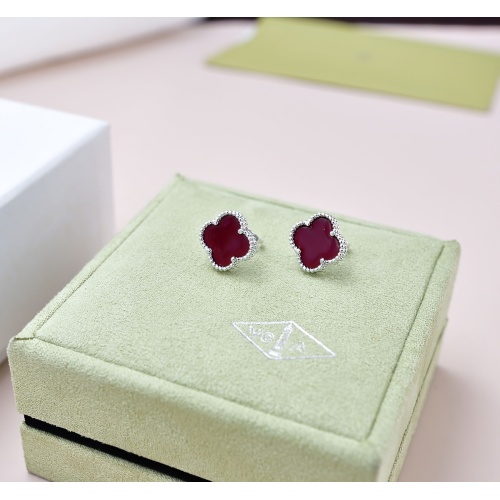 Van Cleef &amp; Arpels Earrings For Women #1191321 $15.00 USD, Wholesale Replica Van Cleef &amp; Arpels Earrings