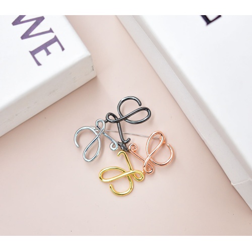 LOEWE Brooches For Women #1191492 $32.00 USD, Wholesale Replica LOEWE Brooches