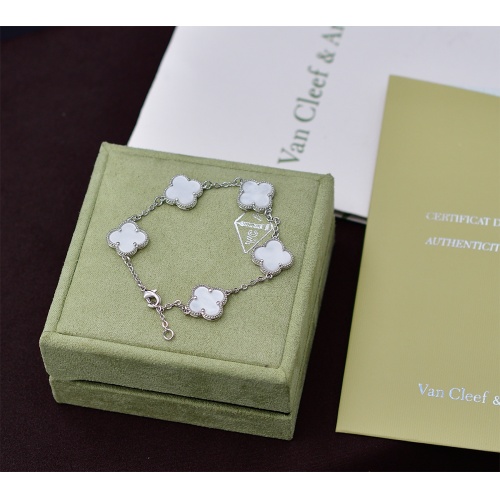 Van Cleef &amp; Arpels Bracelets For Women #1191514 $22.00 USD, Wholesale Replica Van Cleef &amp; Arpels Bracelets