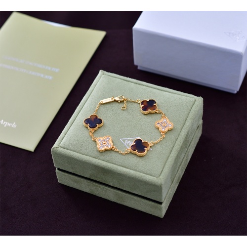 Van Cleef &amp; Arpels Bracelets For Women #1191538 $22.00 USD, Wholesale Replica Van Cleef &amp; Arpels Bracelets