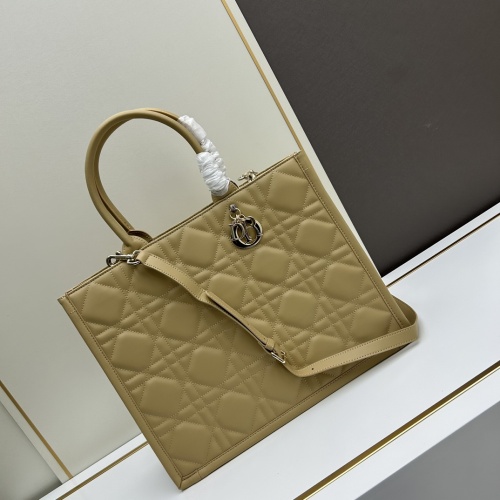 Christian Dior AAA Quality Tote-Handbags For Women #1191693 $82.00 USD, Wholesale Replica Christian Dior AAA Handbags