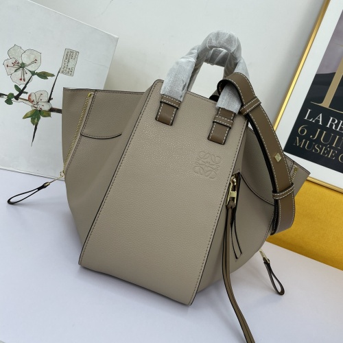 LOEWE AAA Quality Handbags For Women #1191993 $150.00 USD, Wholesale Replica LOEWE AAA Quality Handbags