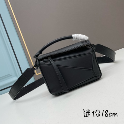 LOEWE AAA Quality Messenger Bags For Women #1192005 $115.00 USD, Wholesale Replica LOEWE AAA Messenger Bags