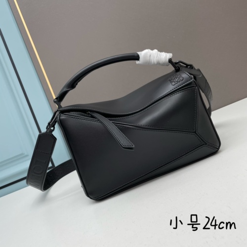 LOEWE AAA Quality Messenger Bags For Women #1192008 $132.00 USD, Wholesale Replica LOEWE AAA Messenger Bags