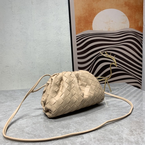 Replica Bottega Veneta BV AAA Quality Messenger Bags For Women #1193296 $98.00 USD for Wholesale