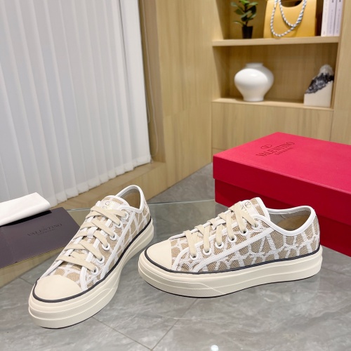 Replica Valentino Casual Shoes For Men #1198218 $88.00 USD for Wholesale