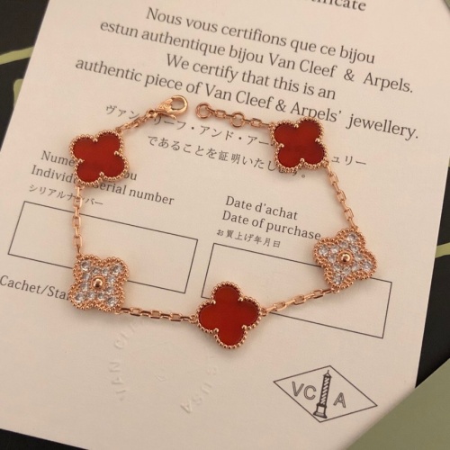 Van Cleef &amp; Arpels Bracelets For Women #1203607 $36.00 USD, Wholesale Replica Van Cleef &amp; Arpels Bracelets