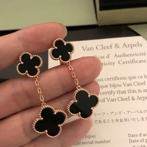 Van Cleef &amp; Arpels Earrings For Women #1205482 $36.00 USD, Wholesale Replica Van Cleef &amp; Arpels Earrings