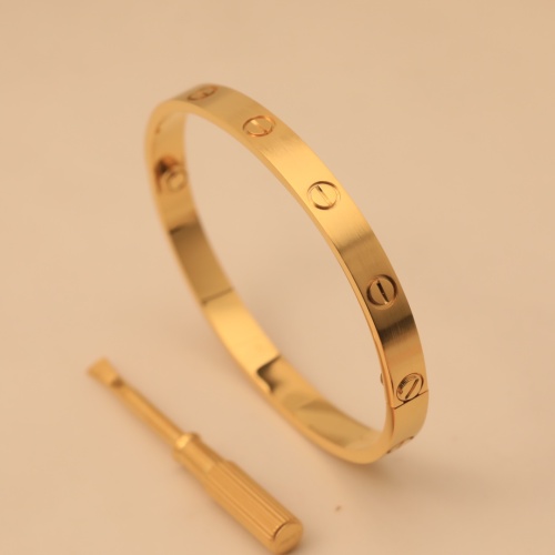 Cartier bracelets In Gold For Unisex #1205764 $64.00 USD, Wholesale Replica Cartier bracelets