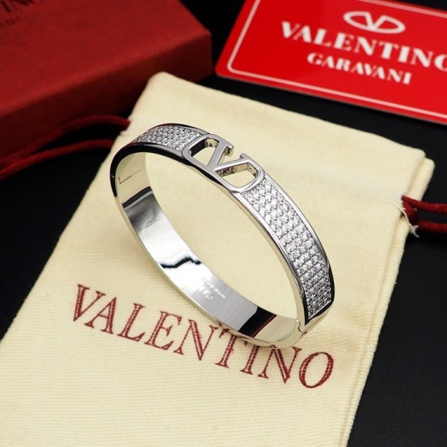 Valentino Bracelets #1205833 $32.00 USD, Wholesale Replica Valentino Bracelets