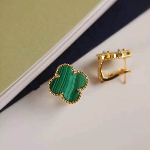 Van Cleef &amp; Arpels Earrings For Women #1205887 $27.00 USD, Wholesale Replica Van Cleef &amp; Arpels Earrings