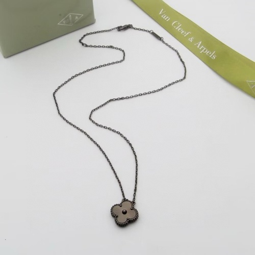 Van Cleef &amp; Arpels Necklaces #1205928 $25.00 USD, Wholesale Replica Van Cleef &amp; Arpels Necklaces