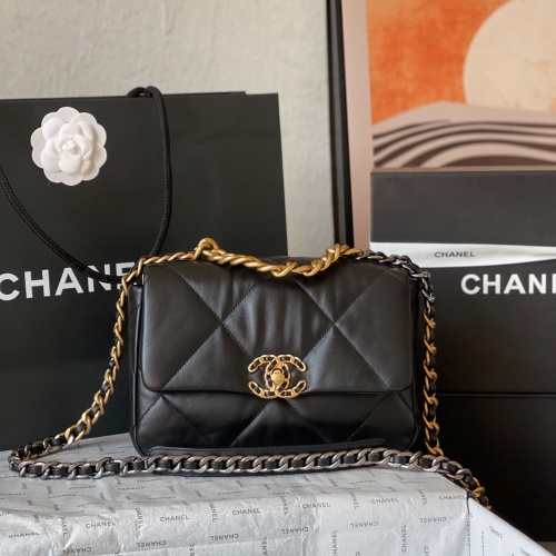 Chanel AAA Quality Messenger Bags For Women #1208144 $118.00 USD, Wholesale Replica Chanel AAA Messenger Bags