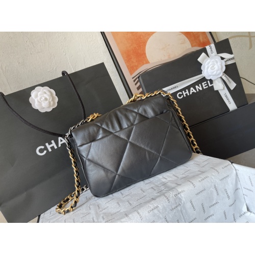 Replica Chanel AAA Quality Messenger Bags For Women #1208144 $118.00 USD for Wholesale