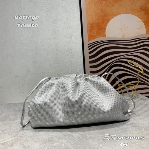 Bottega Veneta BV AAA Quality Messenger Bags For Women #1208989 $100.00 USD, Wholesale Replica Bottega Veneta BV AAA Quality Messenger Bags