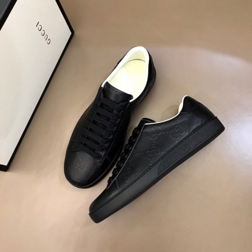 Replica Gucci Casual Shoes For Men #1209849 $72.00 USD for Wholesale